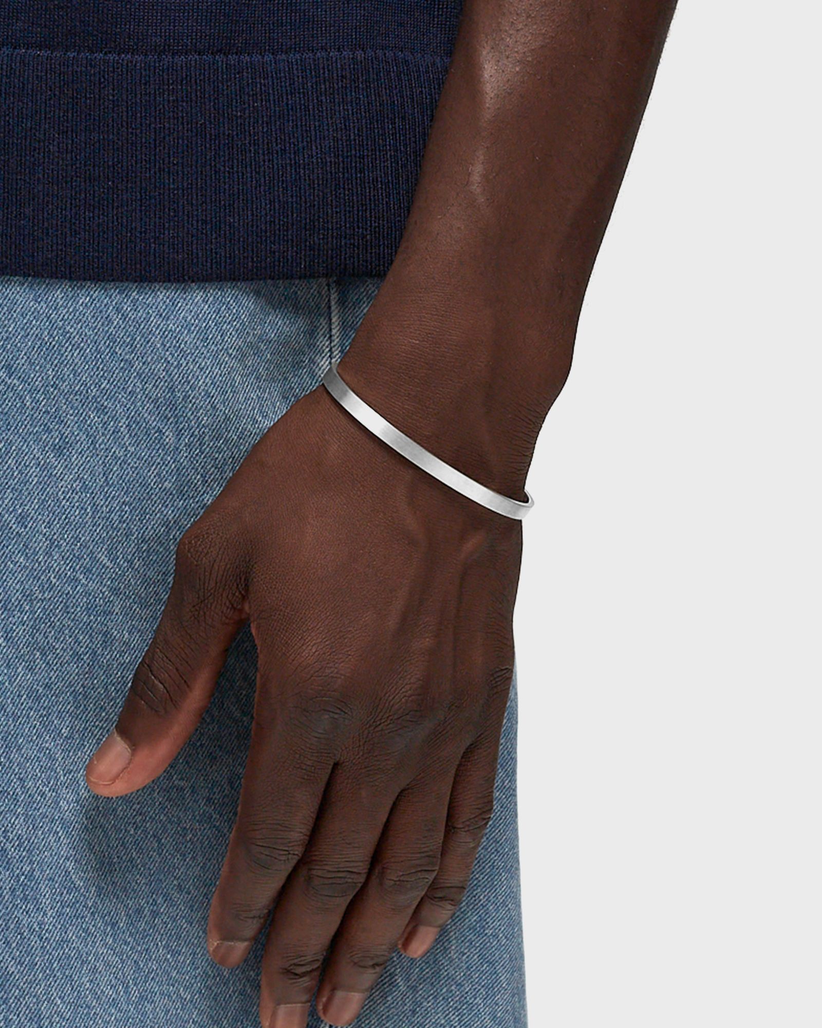 15g-brushed-sterling silver-ribbon-bracelet