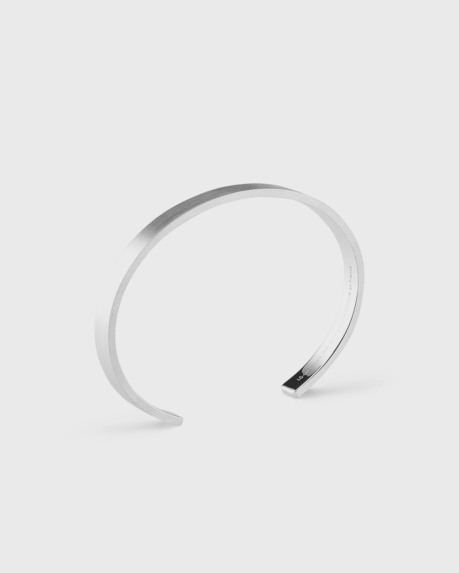 15g-brushed-sterling silver-ribbon-bracelet