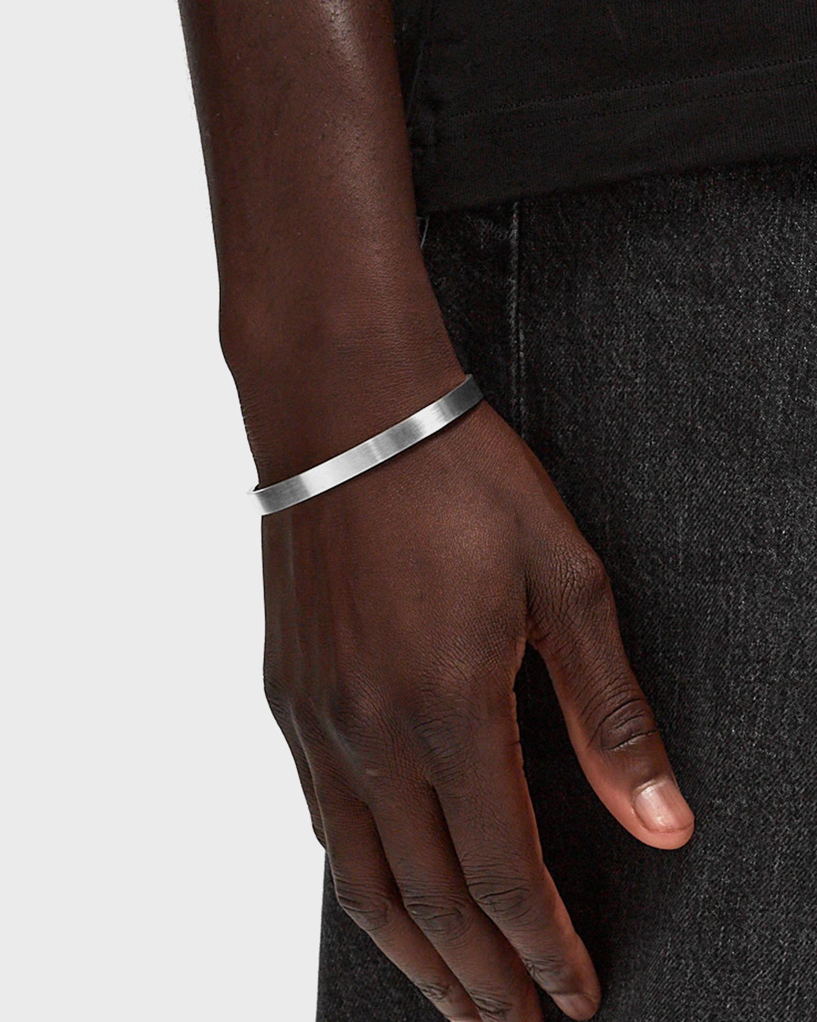 21g-brushed-sterling silver-ribbon-bracelet