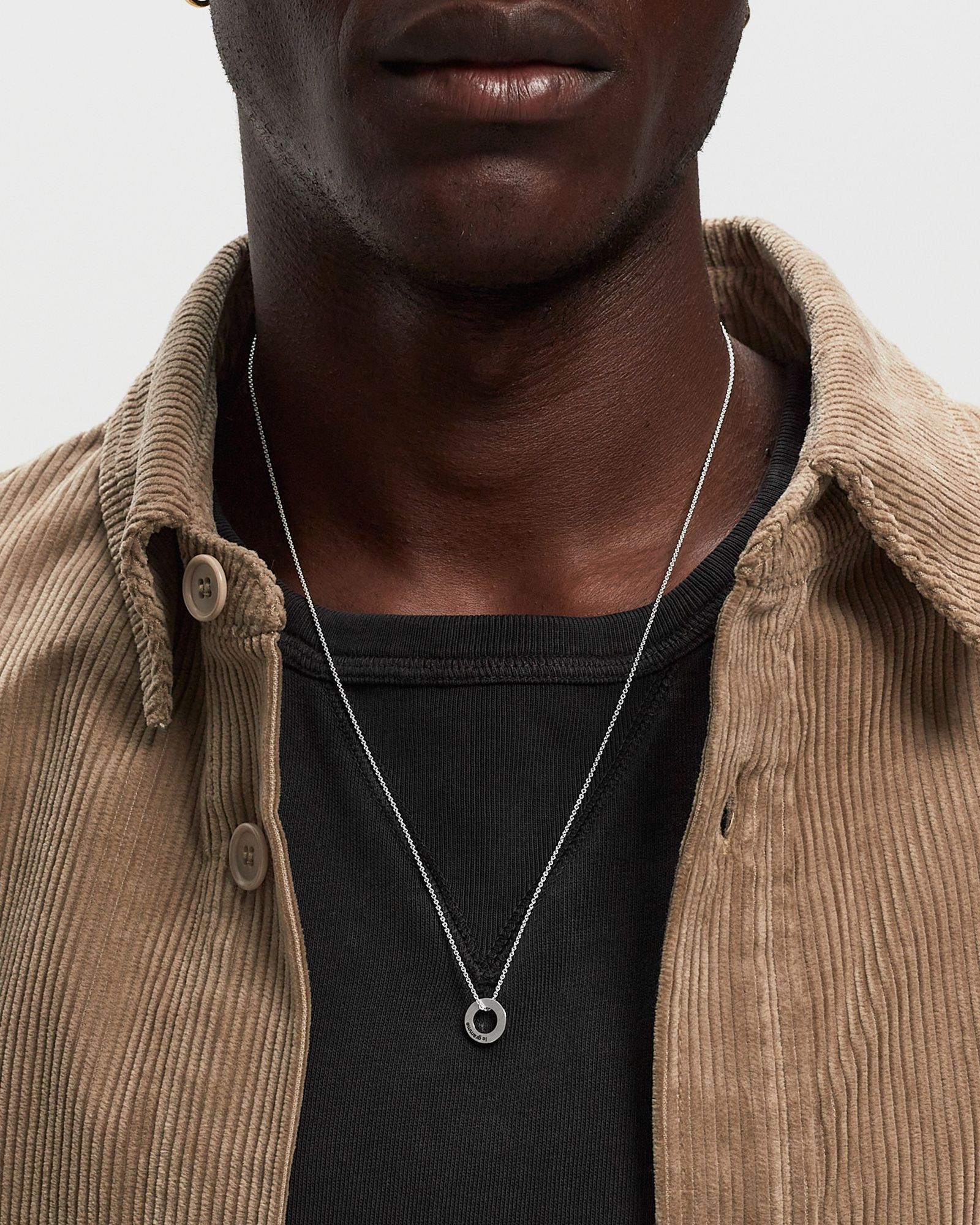 2.5g-polished sterling silver-round-necklace