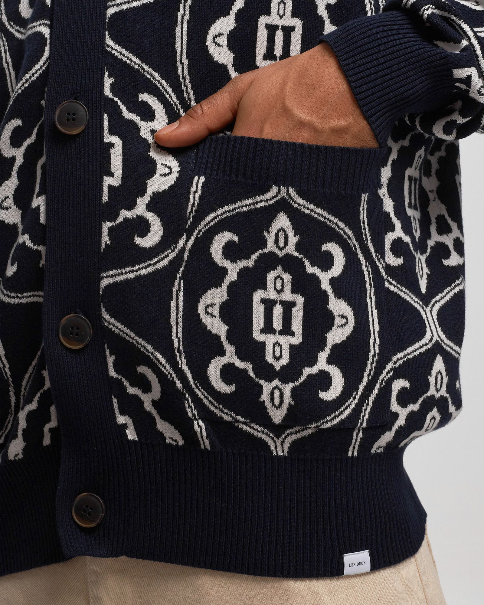 Ornament Intarsia Cardigan