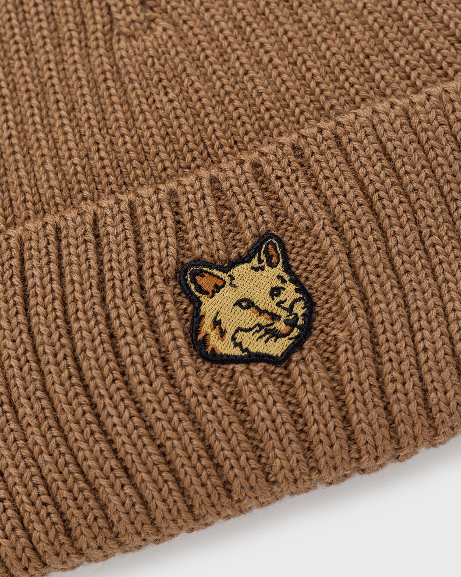 FOX HEAD PATCH RIBBED BEANIE
