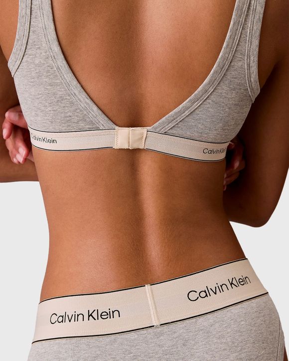 LIGHTLY LINED TRAINGLE BRALETTE