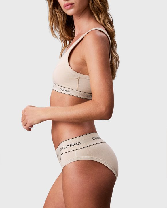 LIGHTLY LINED TRAINGLE BRALETTE