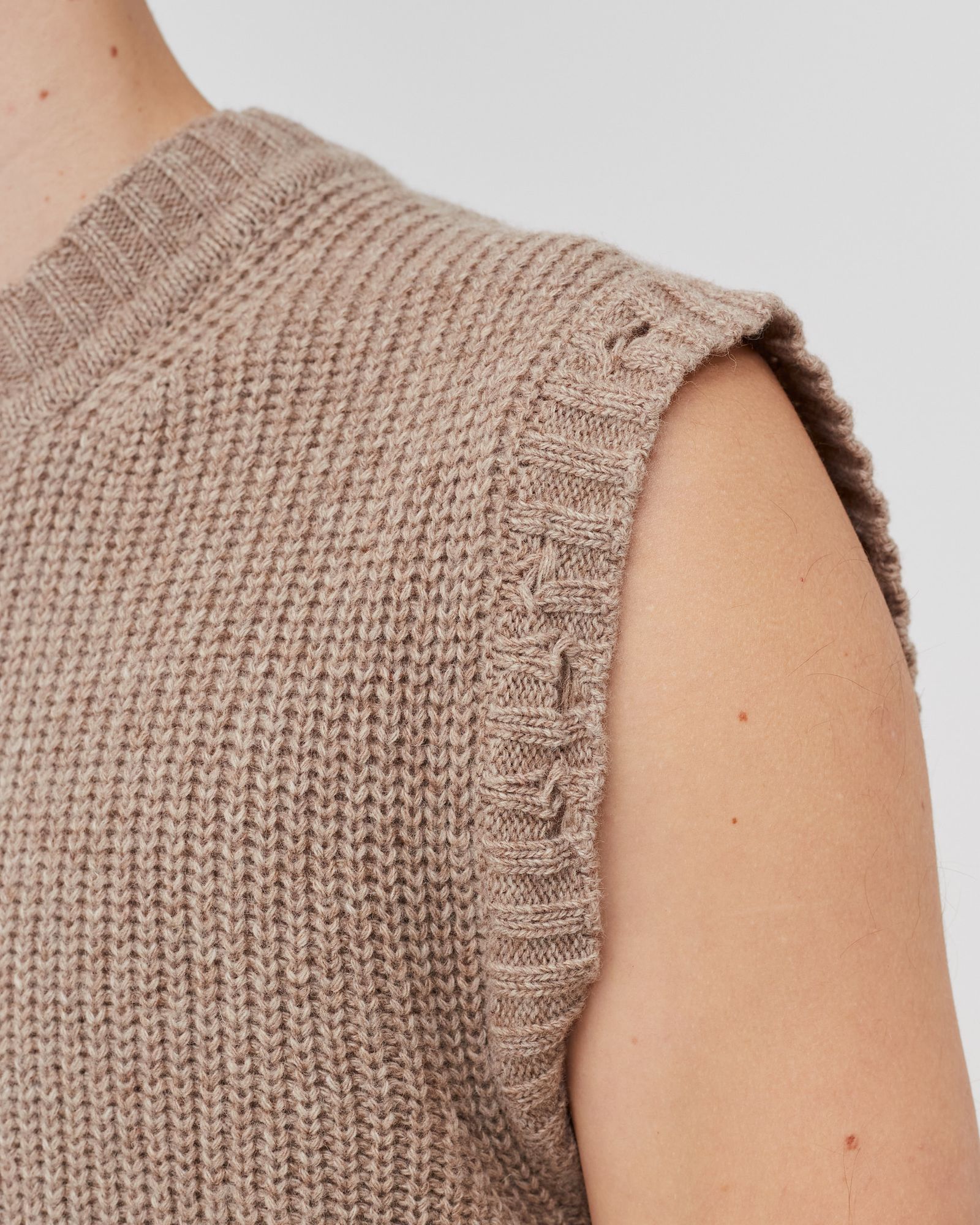 Wool Long Knitted Vest Distressed