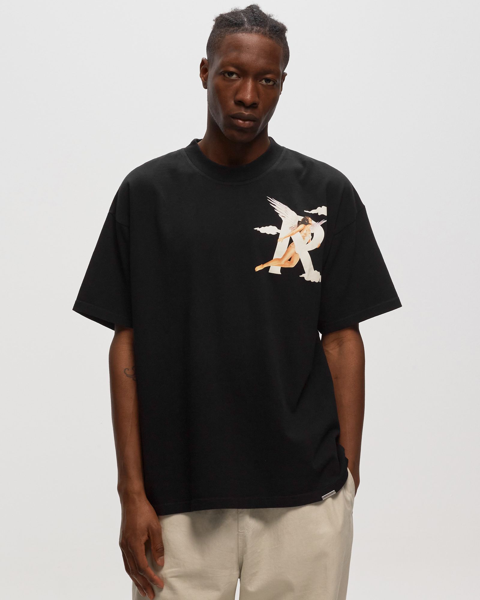 STORMS IN HEAVEN TEE