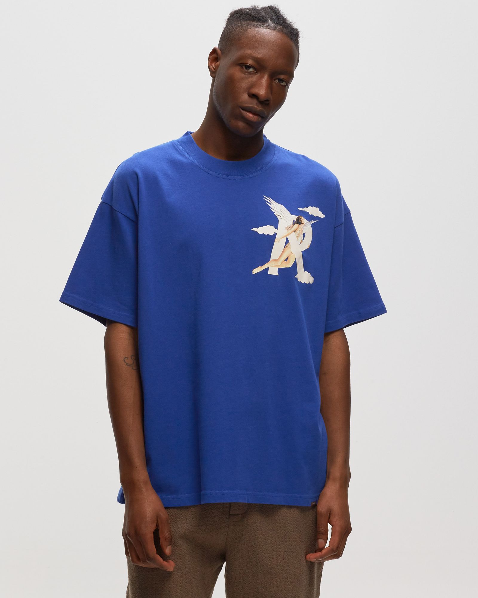 STORMS IN HEAVEN TEE