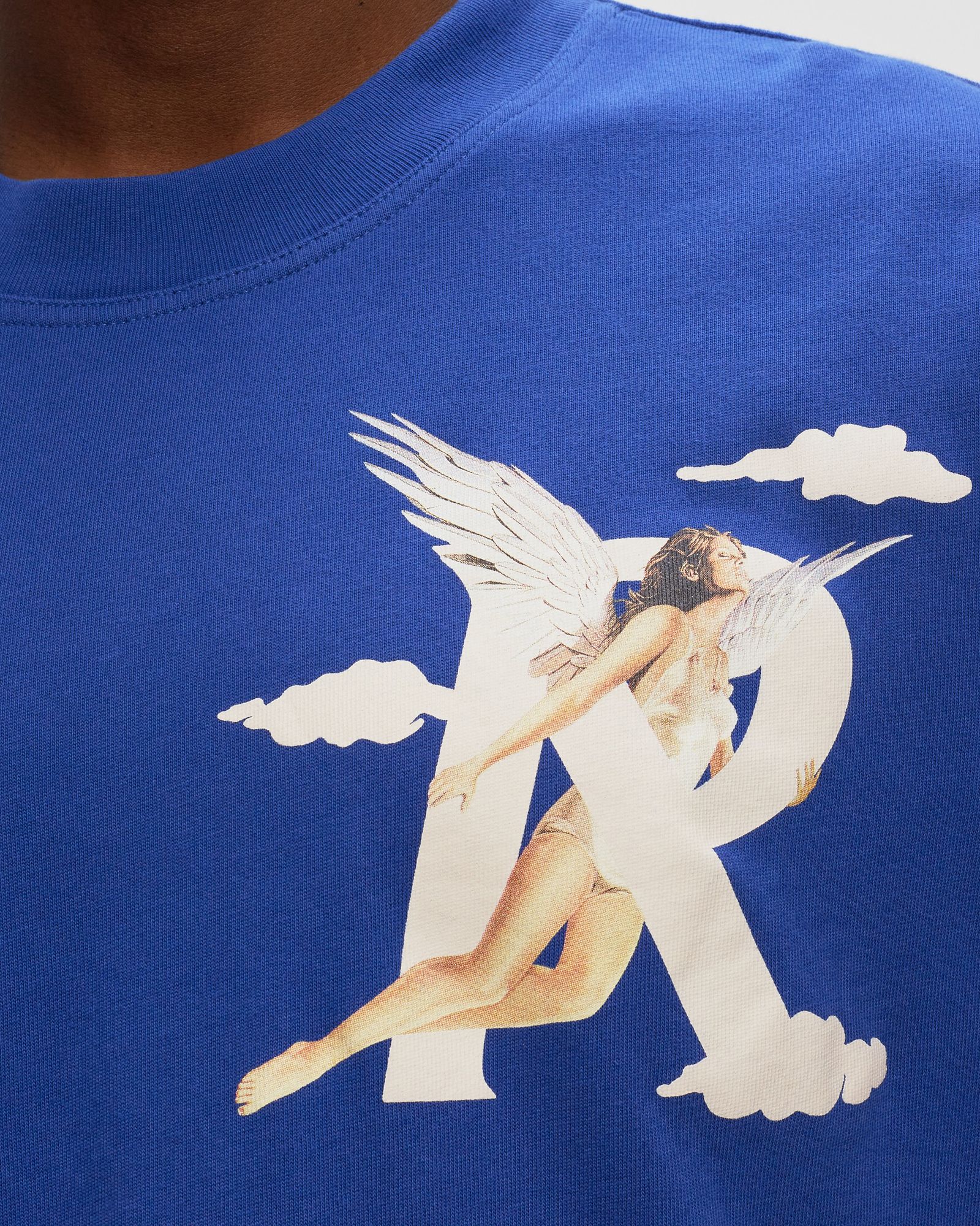 STORMS IN HEAVEN TEE