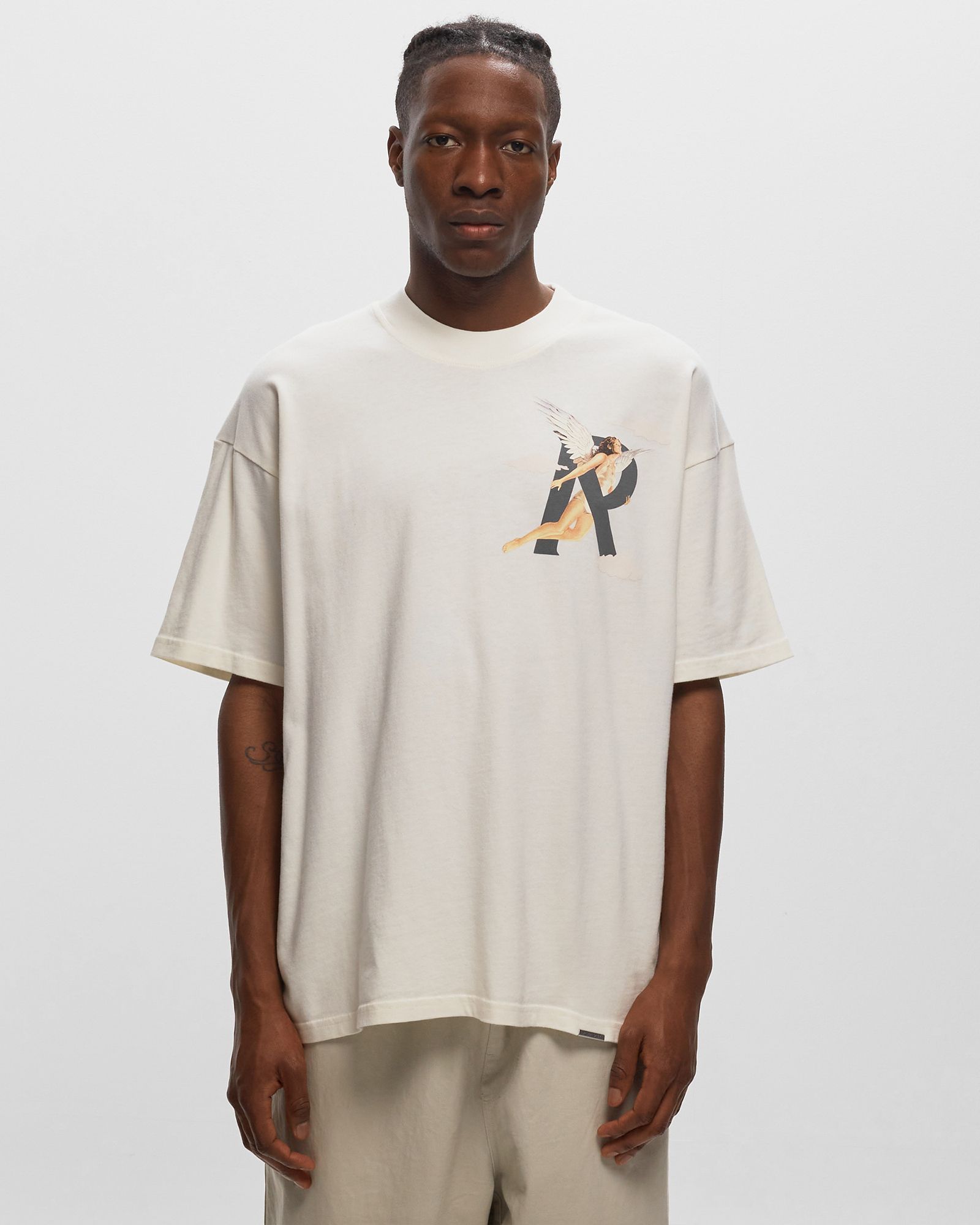 STORMS IN HEAVEN TEE