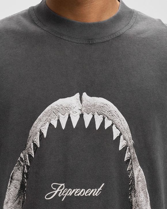 SHARK JAWS TEE