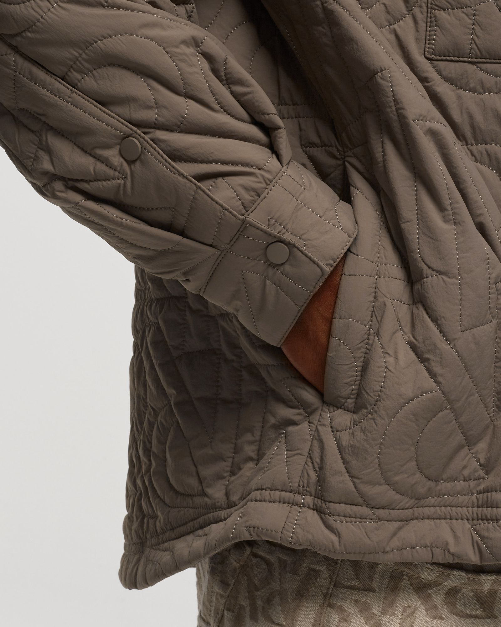 INITIAL QUILTED OVERSHIRT