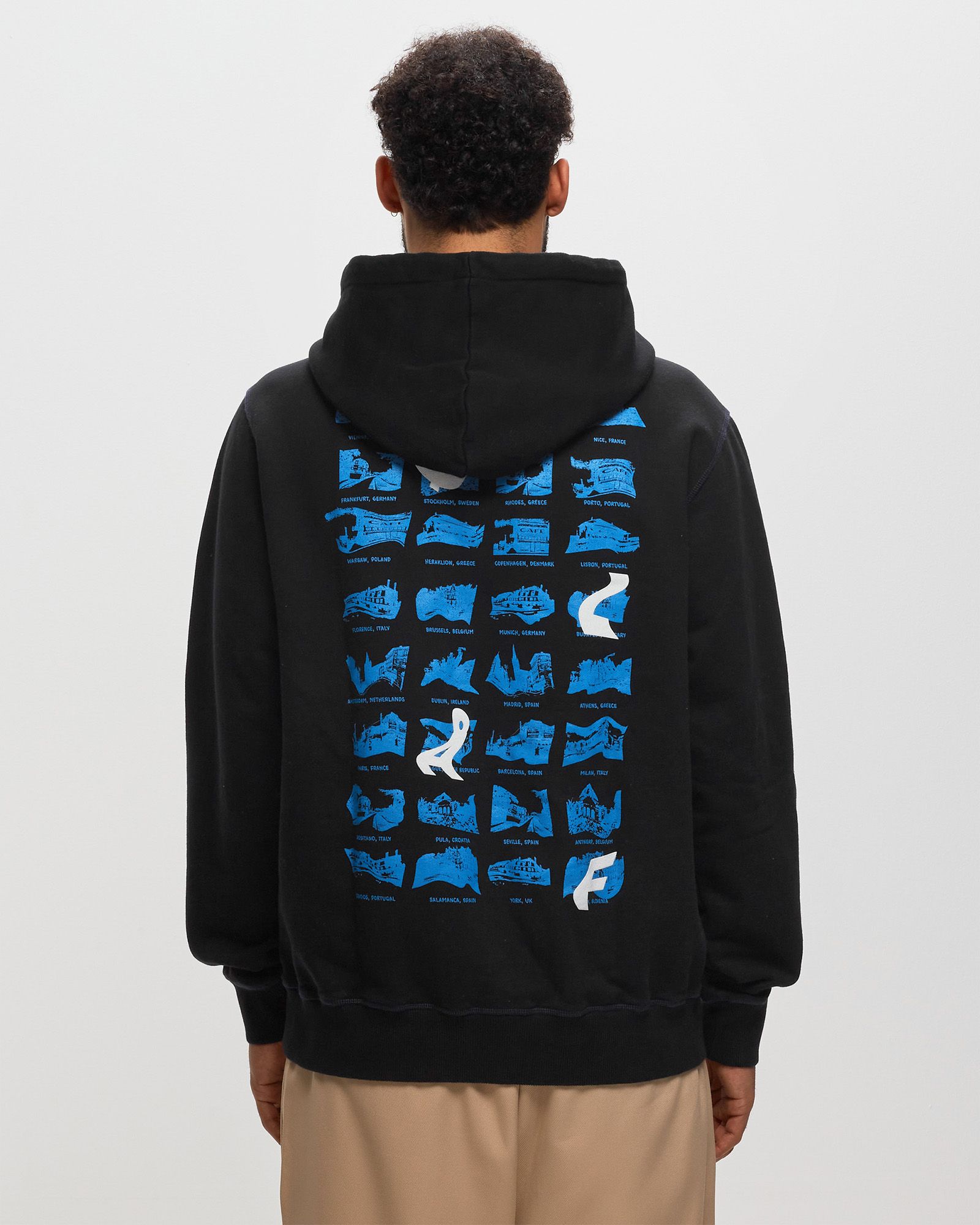 SOUVENIR HOODIE