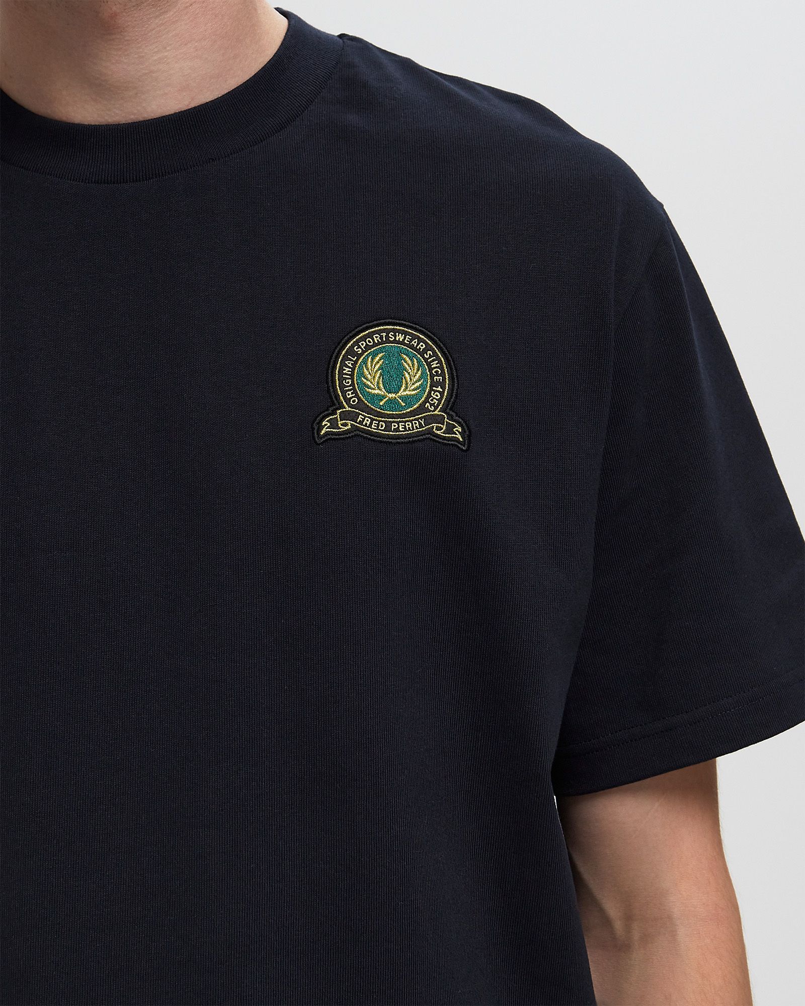 TENNIS BADGE T-SHIRT