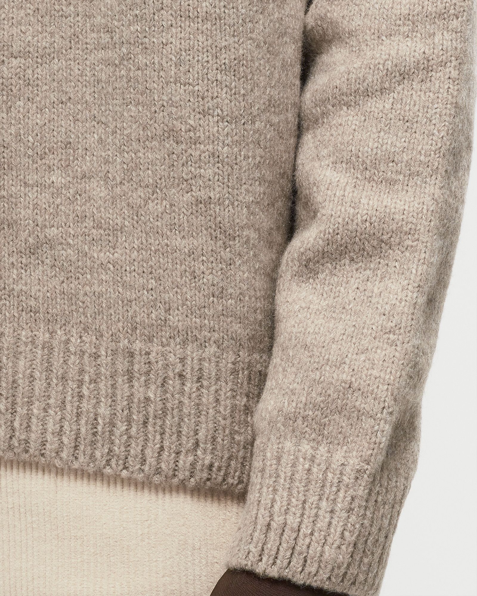 STENCIL KNITTED CREWNECK