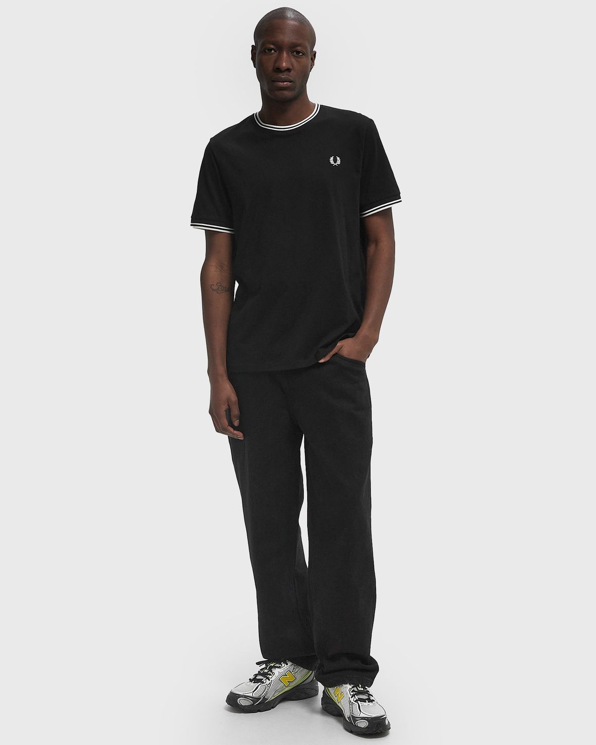 Fred Perry TWIN TIPPED T-SHIRT Black | BSTN Store