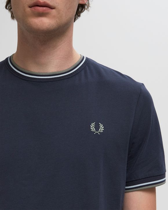 トップス FRED PERRY TWIN TIPPED T-SHIRT M1588 Y31 Fred Perry - Twin Tipped T-Shirt M1588 court green/honeycomb