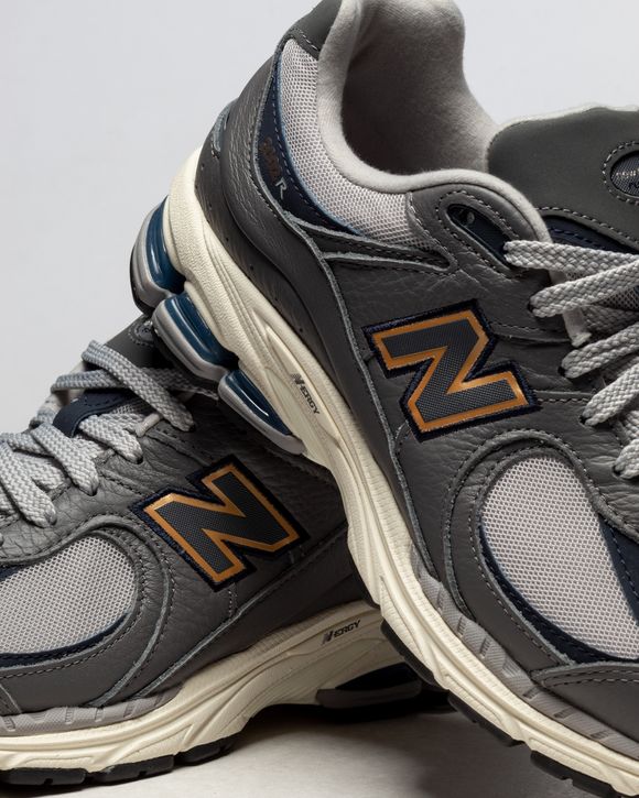 New Balance M2002RHP Grey - CASTLE ROCK (188)