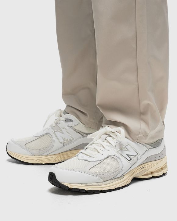 New balance 2002 best sale