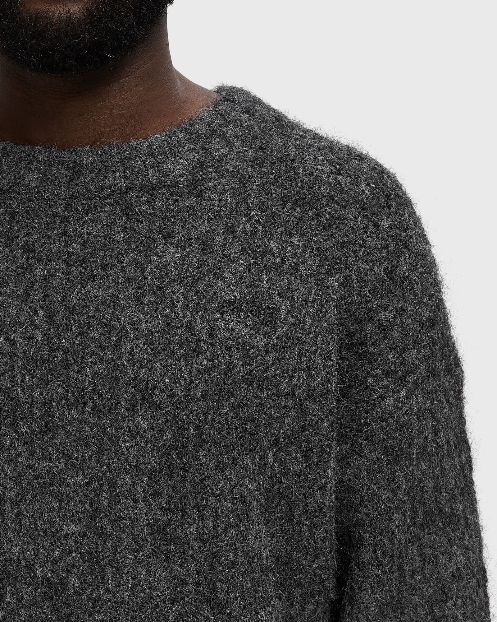 HAIRY KNITTED CREWNECK
