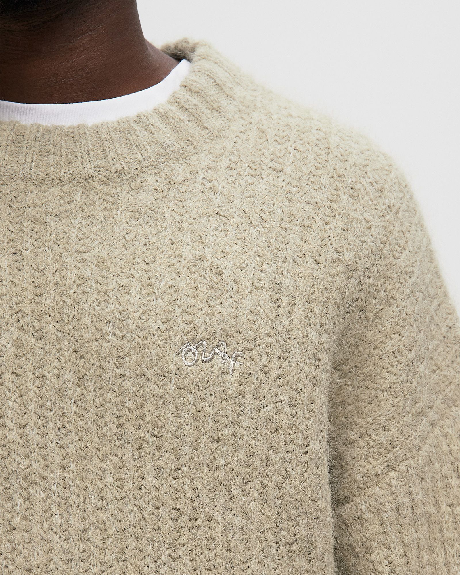 HAIRY KNITTED CREWNECK