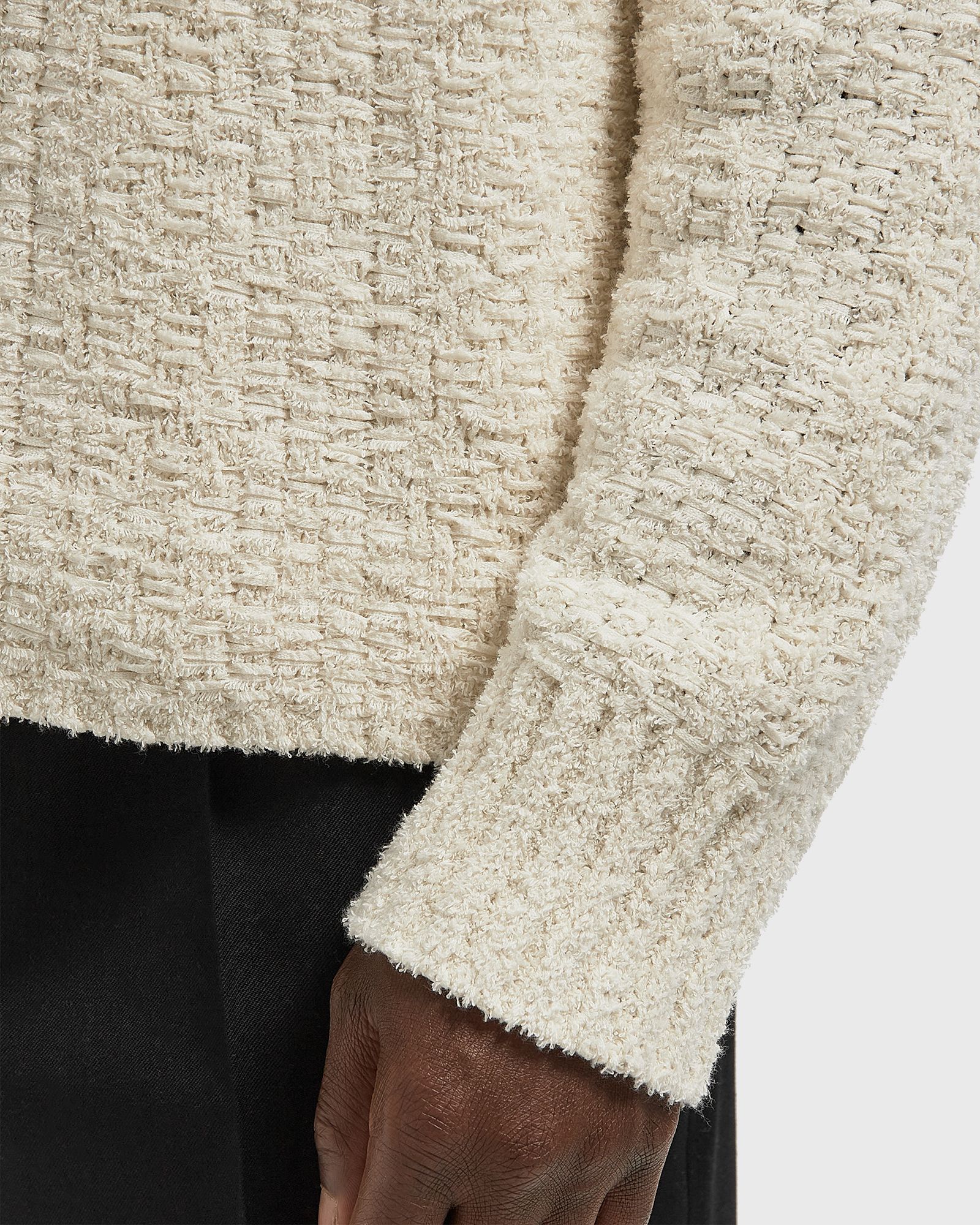 TEXTURED BOXY KNITTED CREWNECK