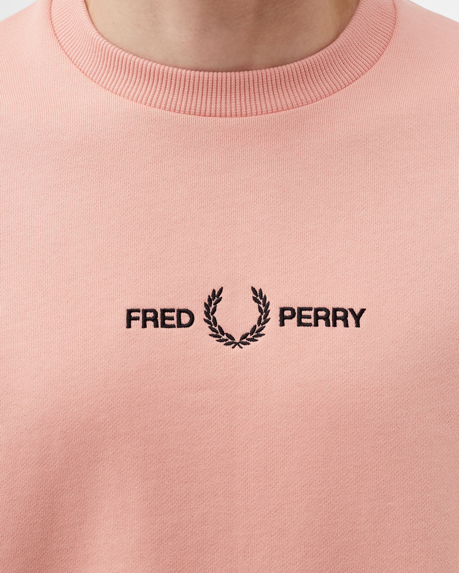 EMBROIDERED SWEATSHIRT