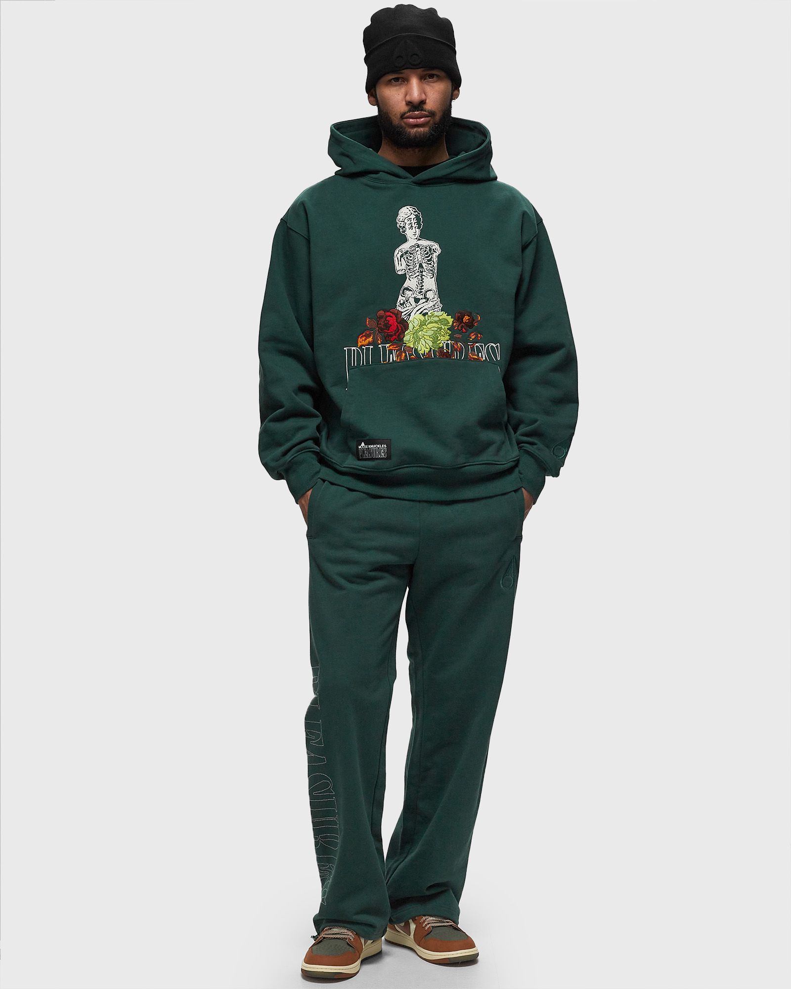 X PLEASURES LOGO SWEATPANTS