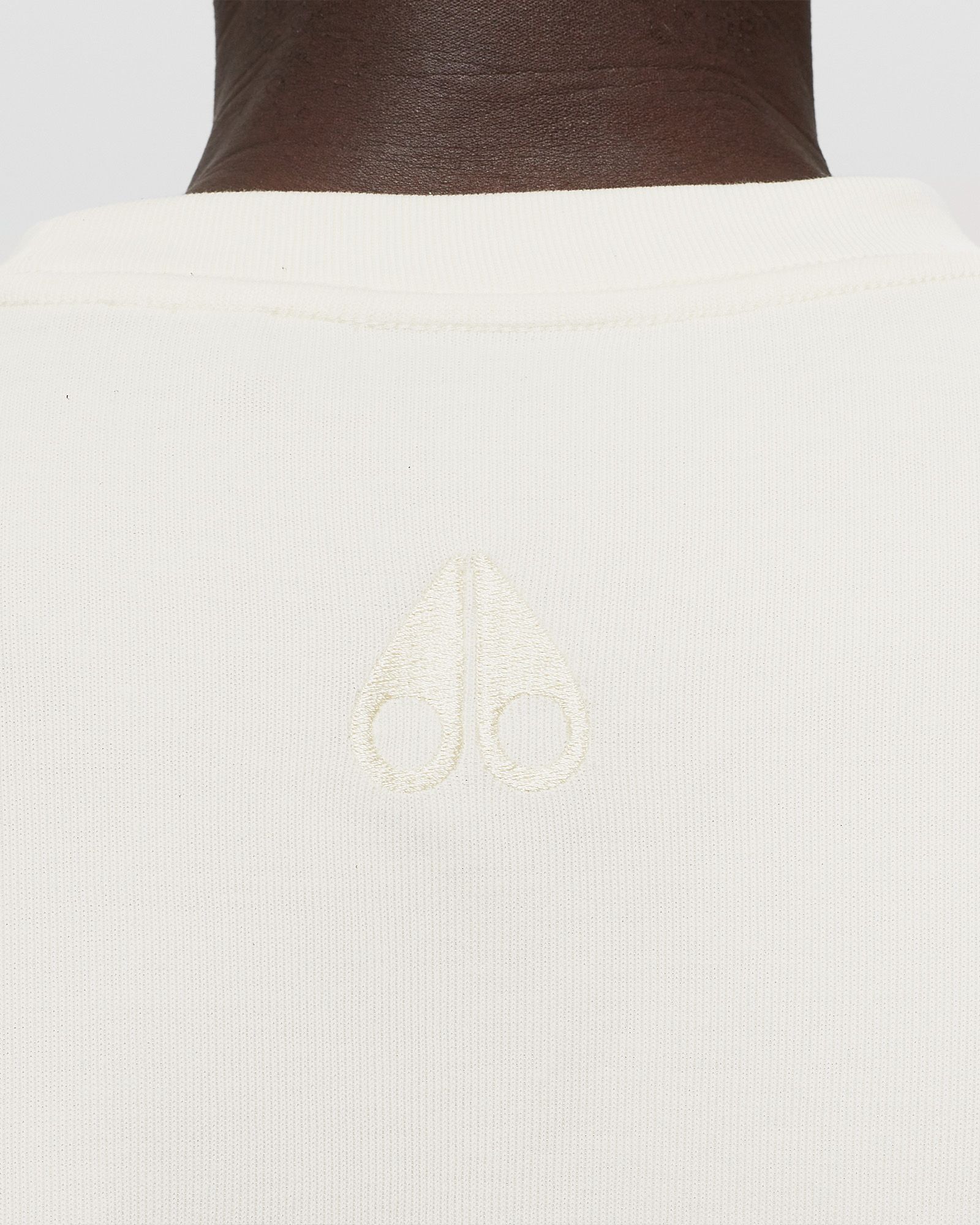 x PLEASURES STATUE GRAPHIC TEE