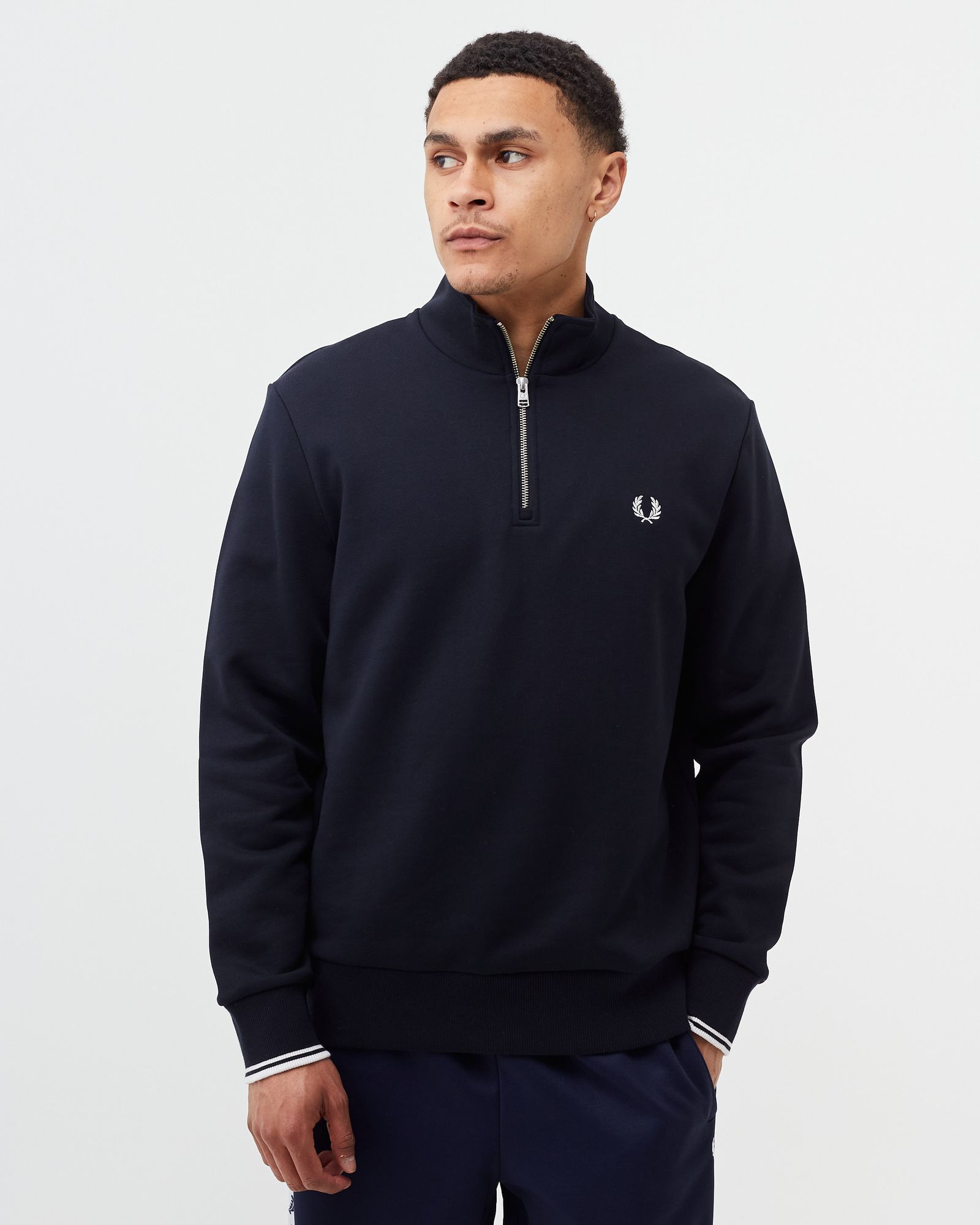 HALF ZIP SWEATSHIRT