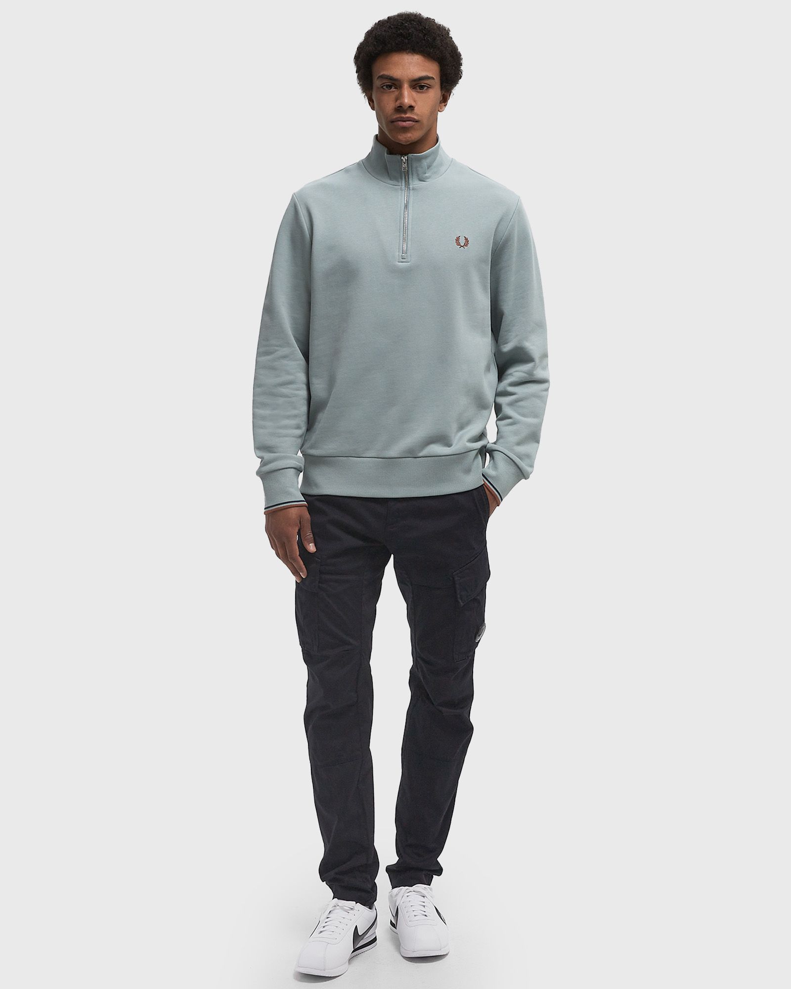 HALF ZIP SWEATSHIRT