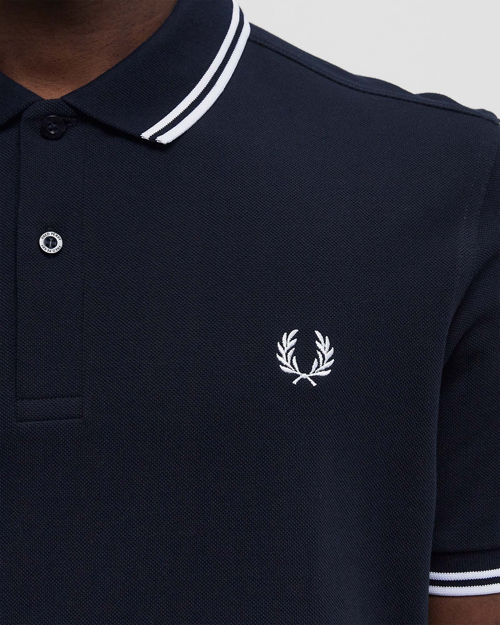 TWIN TIPPED FRED PERRY SHIRT