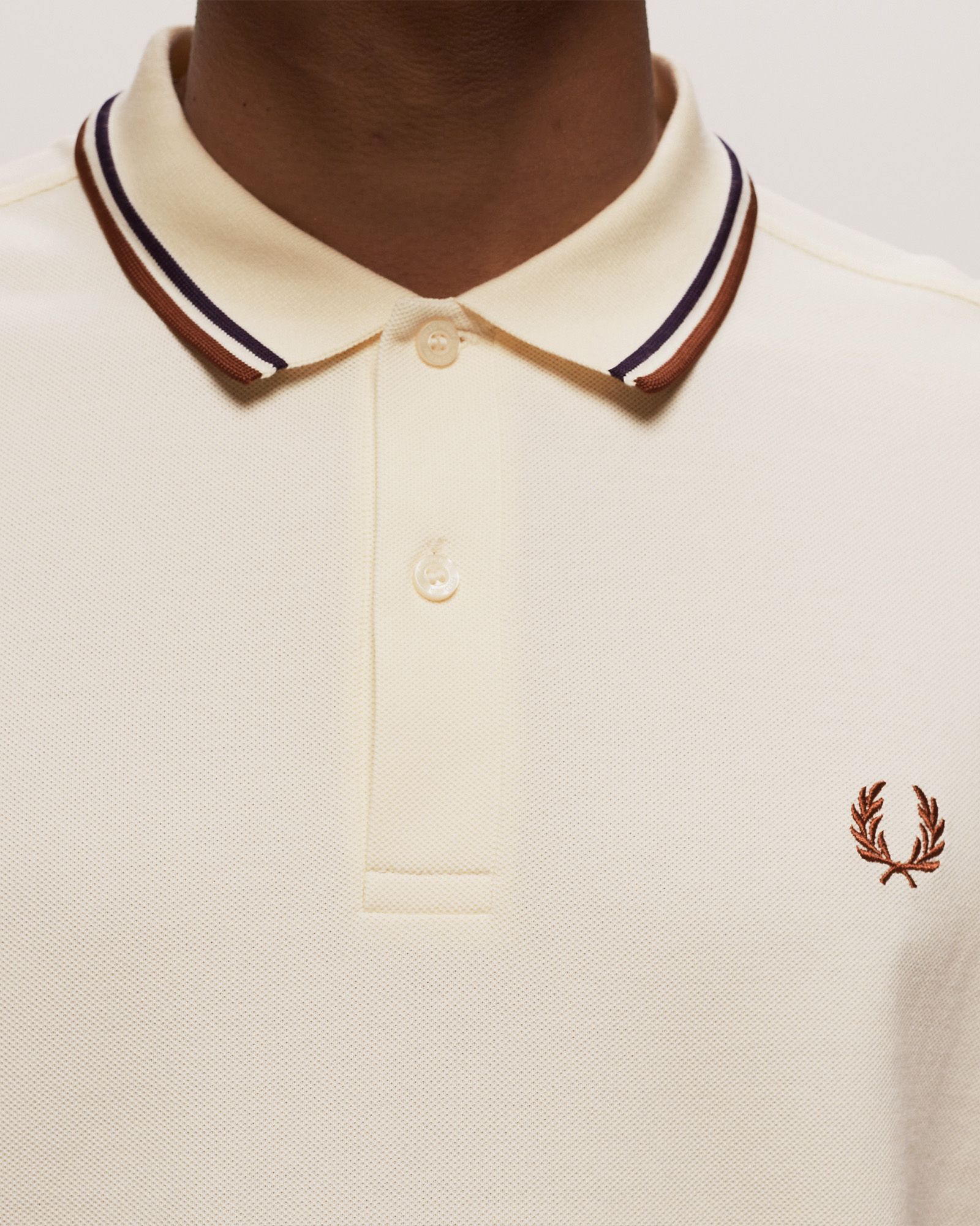 TWIN TIPPED FRED PERRY SHIRT