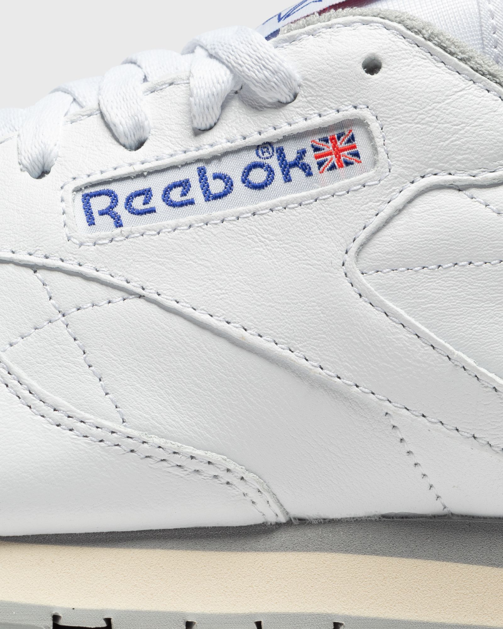 CLASSIC LEATHER R12