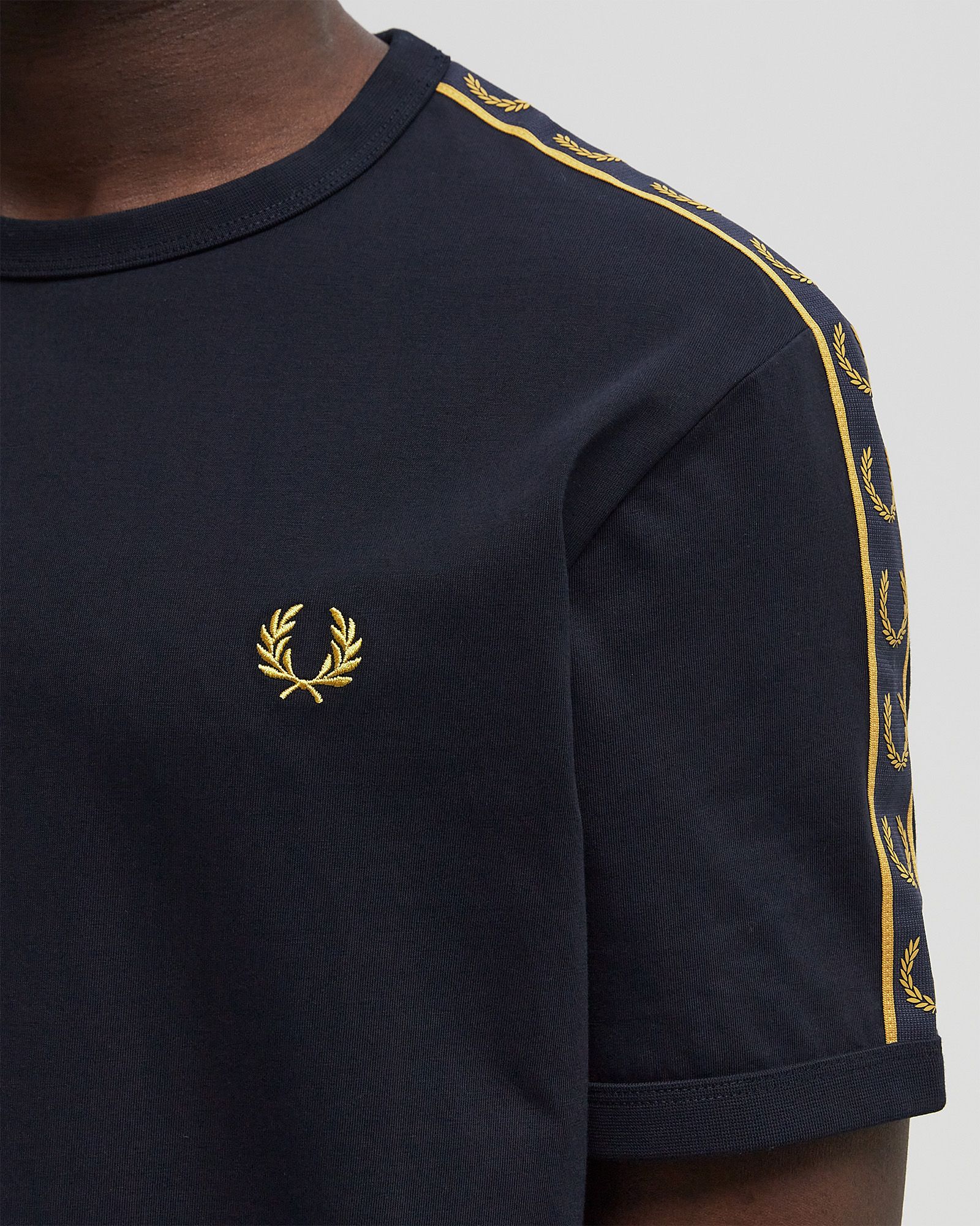 CONTRAST TAPE RINGER T-SHIRT