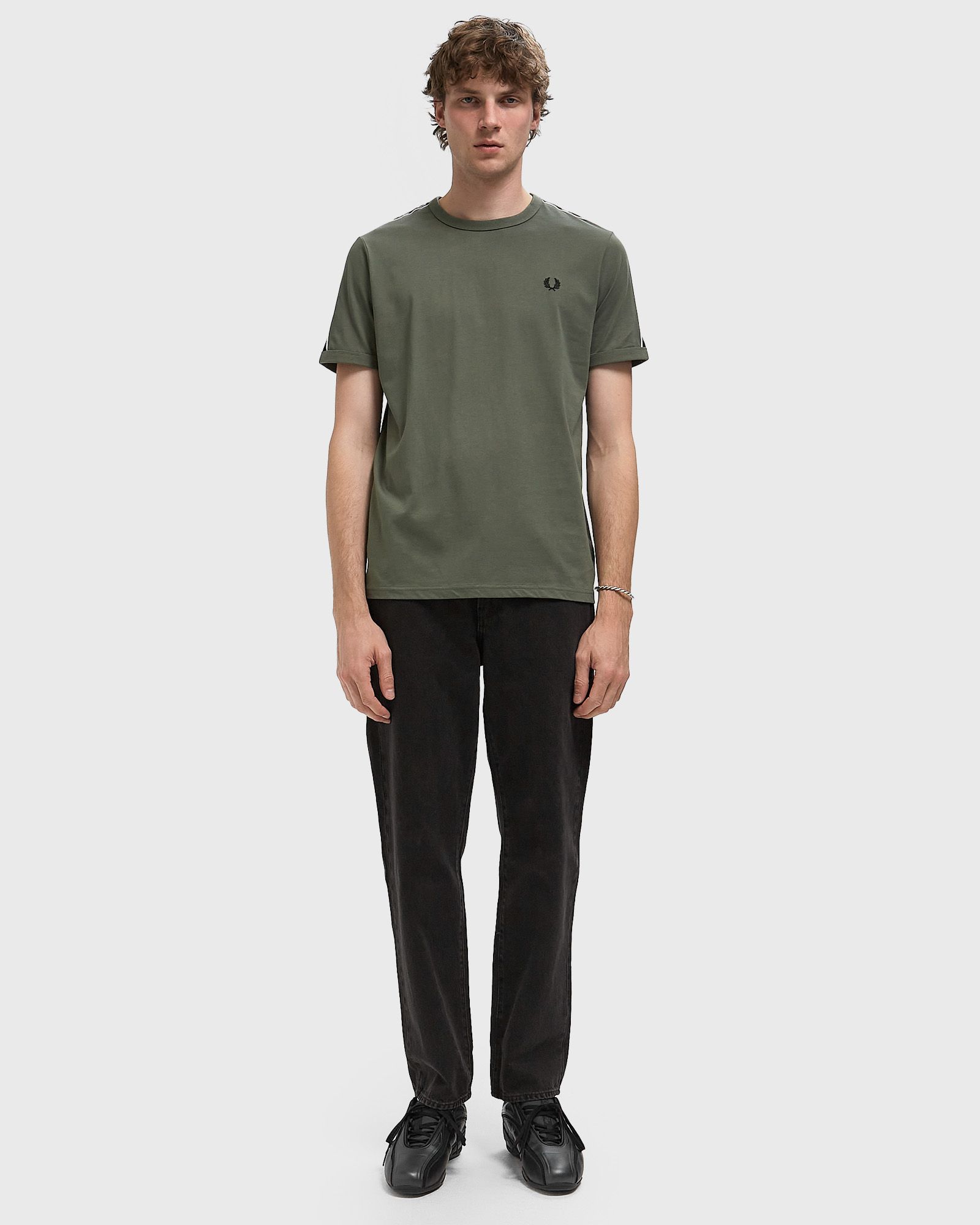 CONTRAST TAPERINGER T-SHIRT