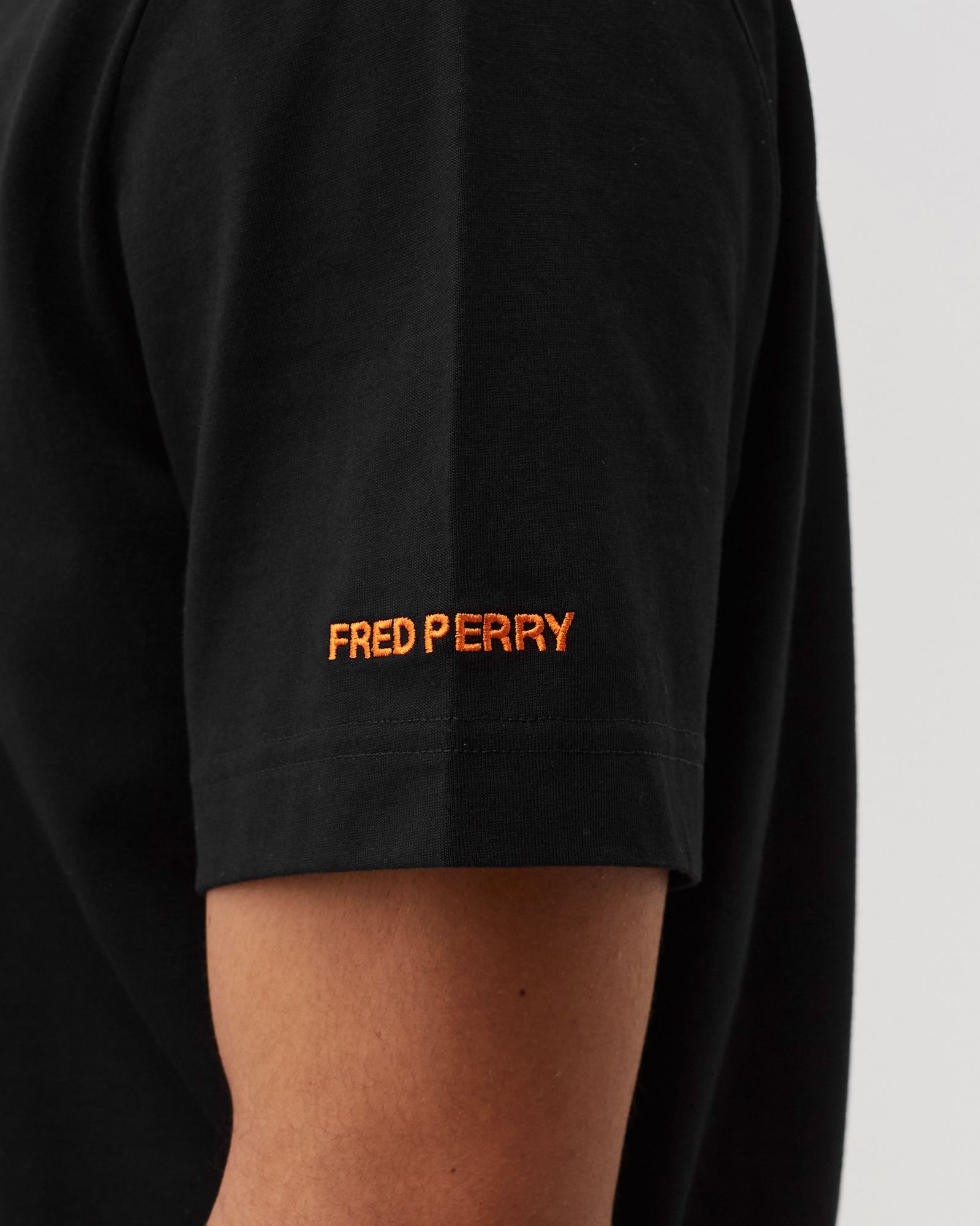 ABSTRACT RAVE PRINT TEE