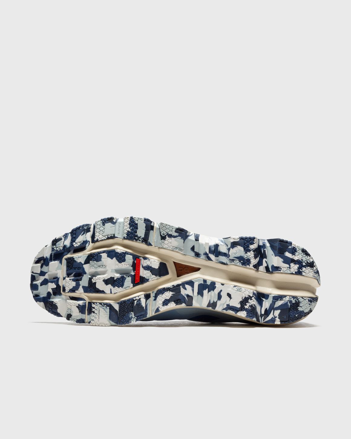 ON ON X LOEWE CLOUDVENTURE Blue | BSTN Store