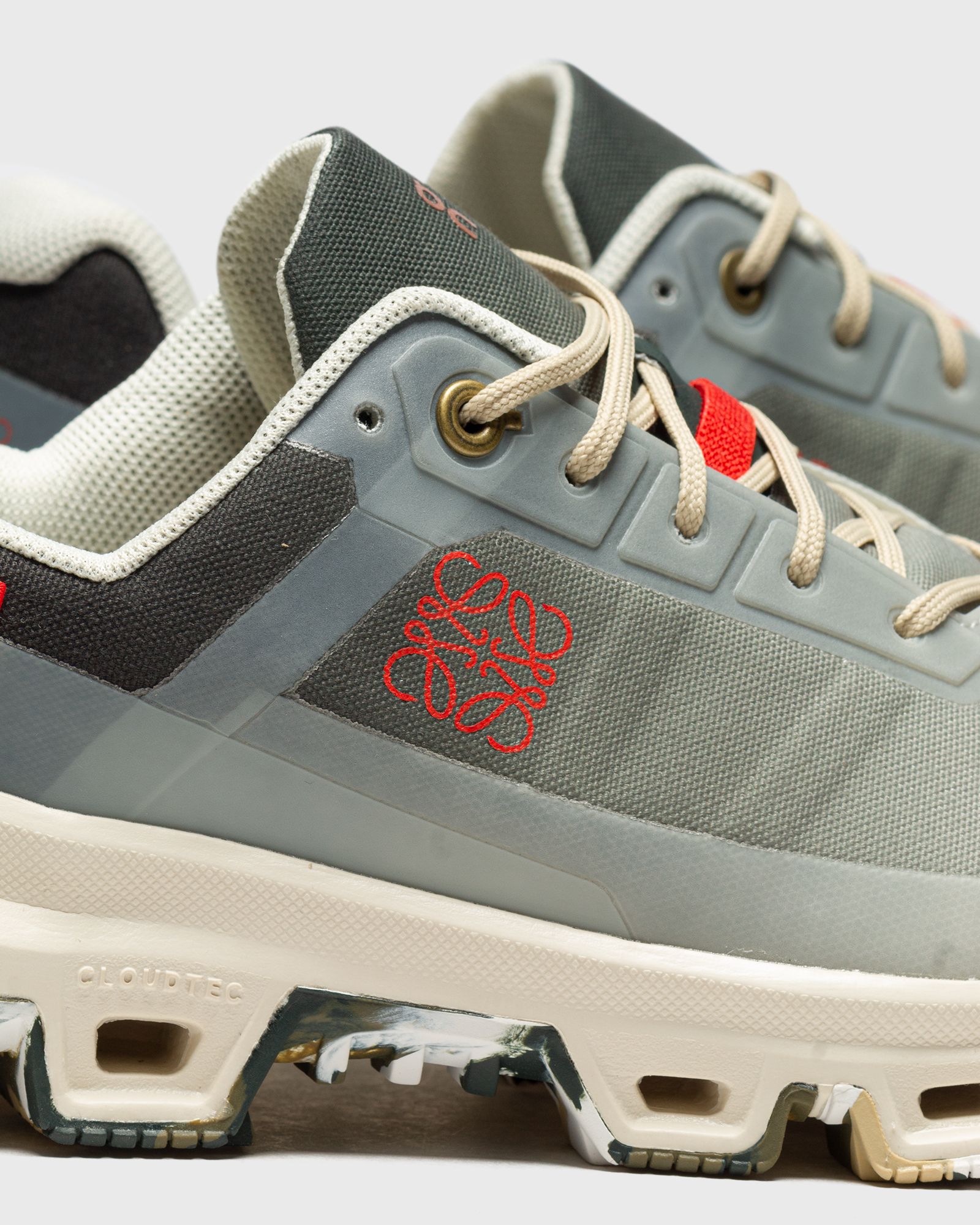 ON X LOEWE CLOUDVENTURE