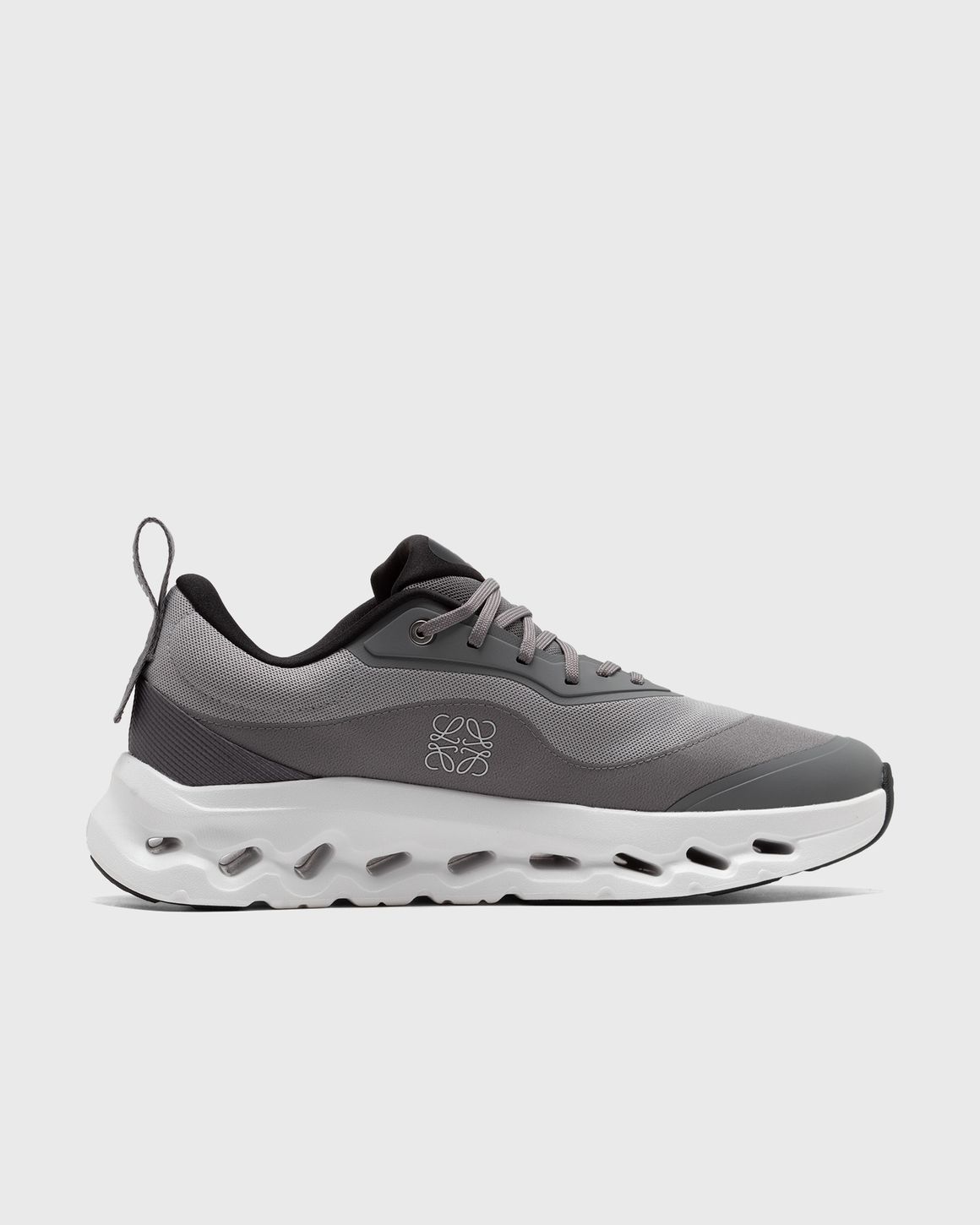 ON x LOEWE CLOUDTILT 2.0 Grey | BSTN Store