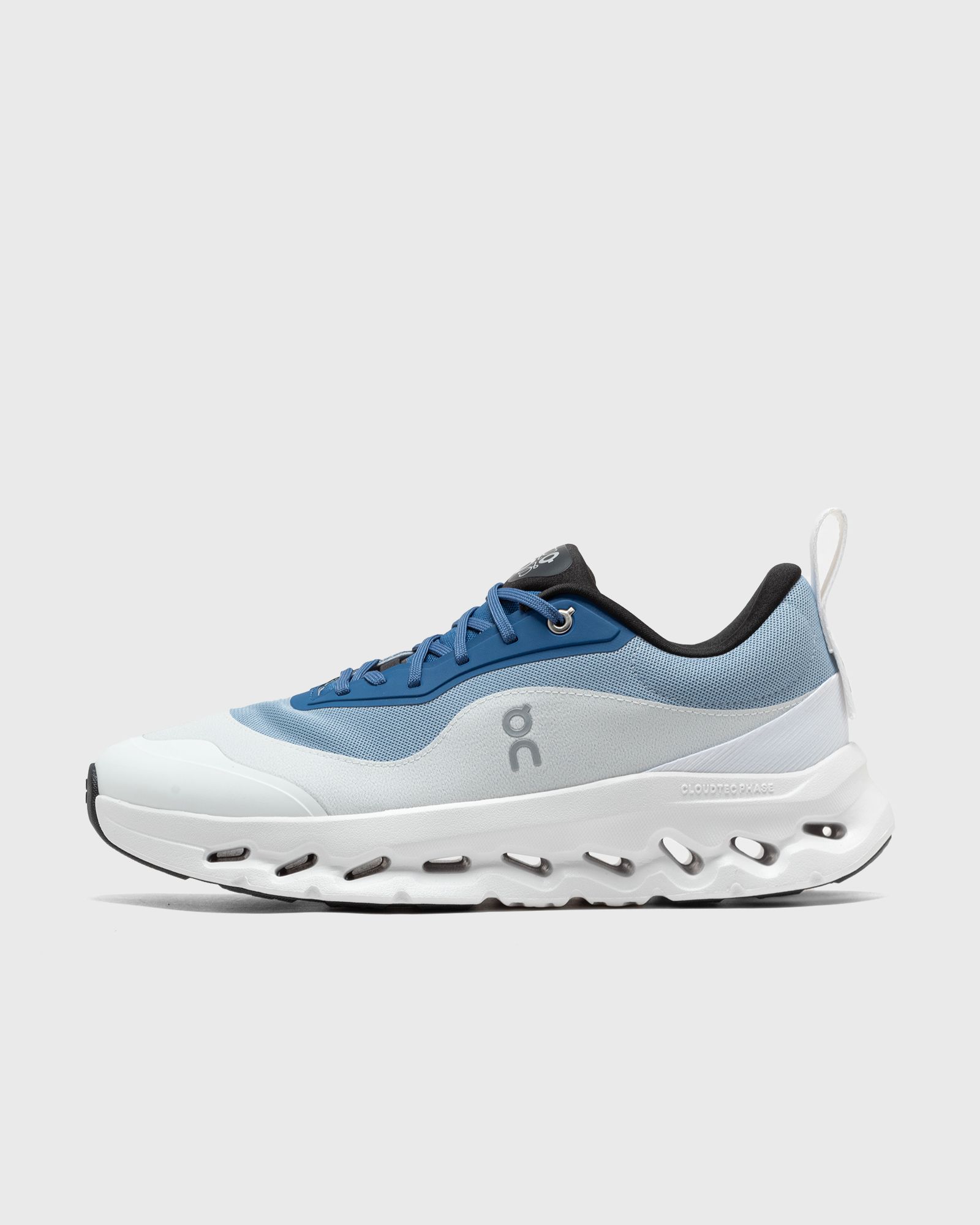 x LOEWE CLOUDTILT 2.0