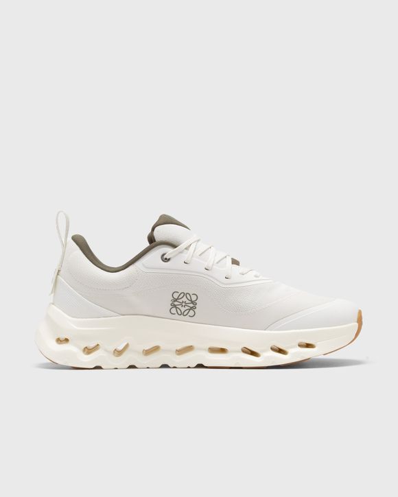 x LOEWE CLOUDTILT 2.0