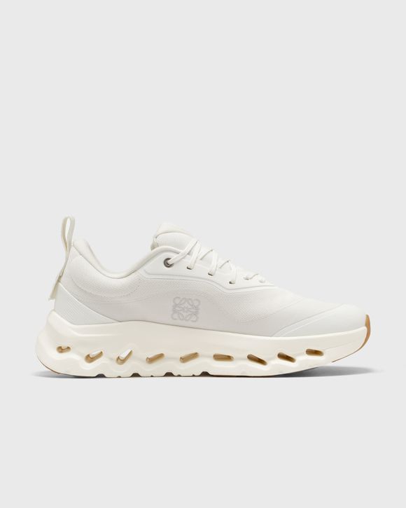 x LOEWE CLOUDTILT 2.0