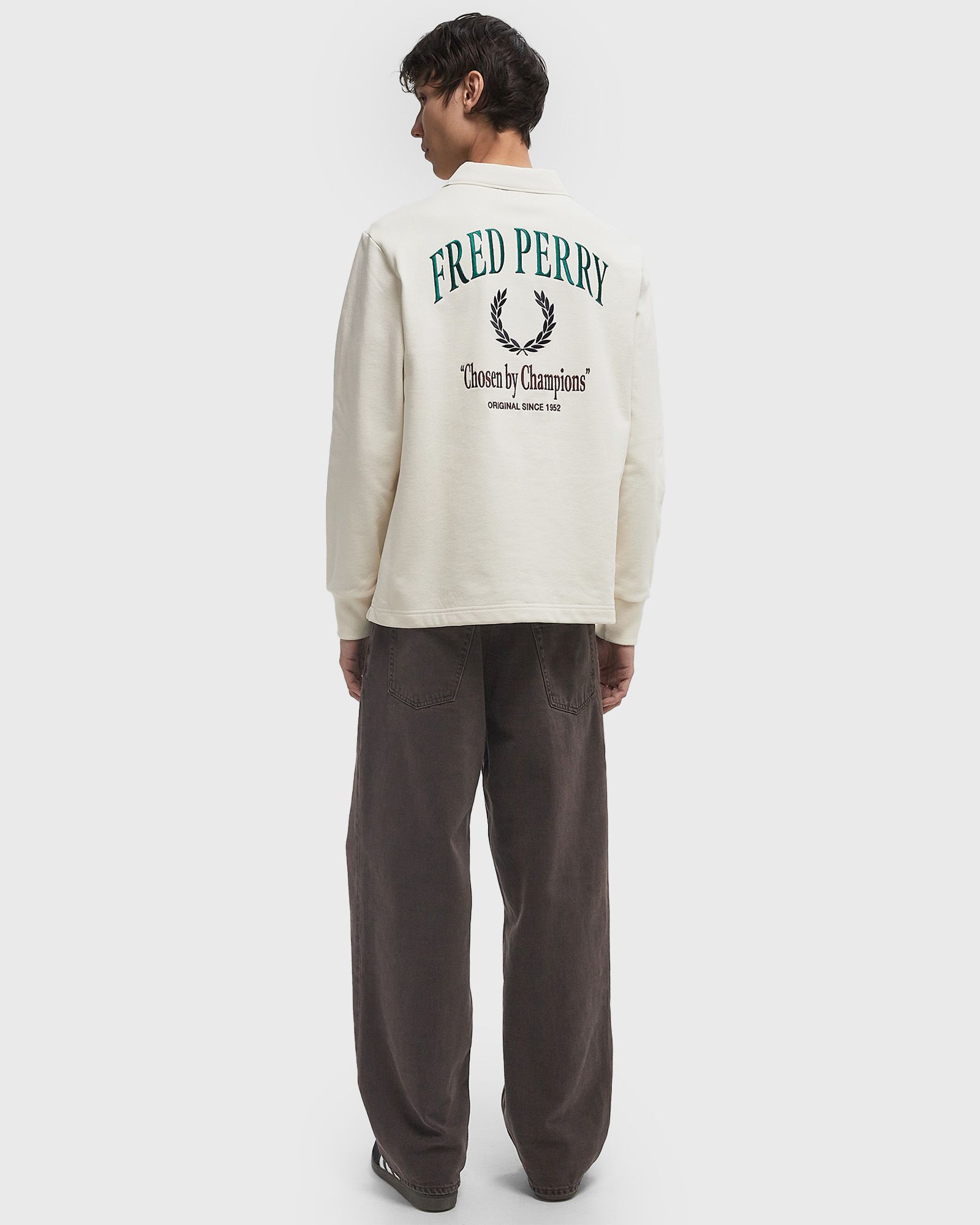 EMBROIDERED CHAMPION COLLARED