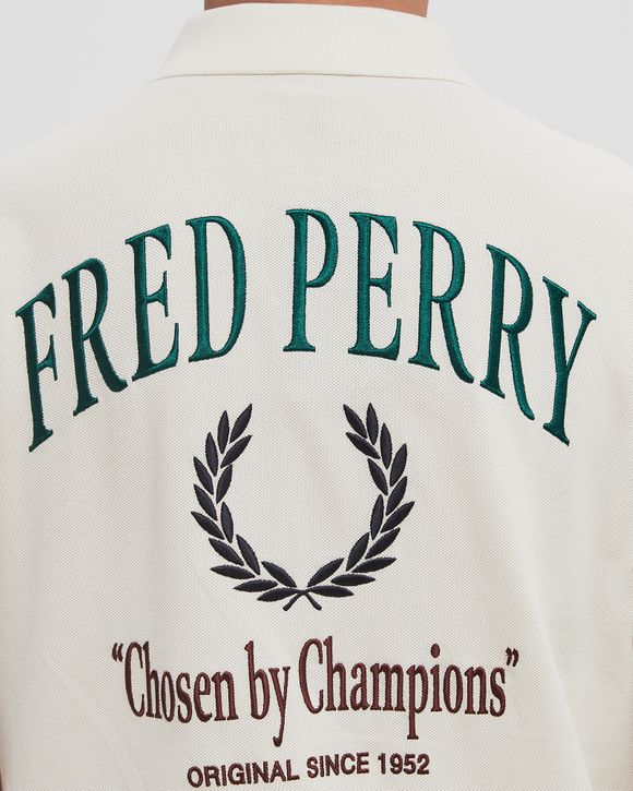 Fred Perry CLUBHOUSE EMBROIDERED POLO SHI Beige | BSTN Store