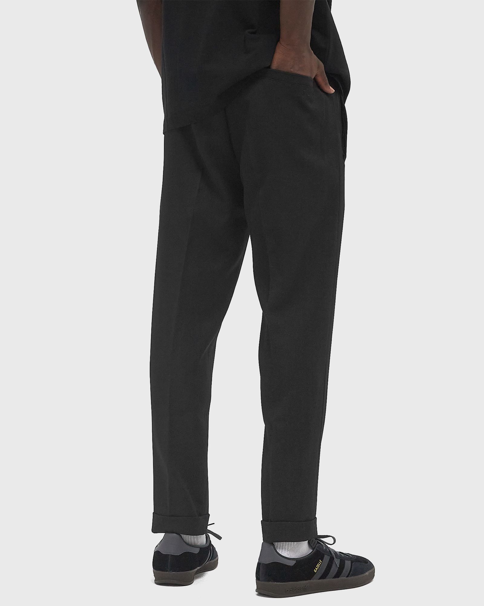 SLIM ELASTICATED TROUSER