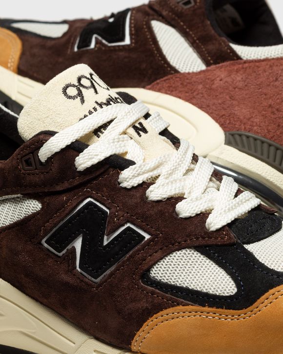 New Balance Made in USA 990v2 BB Brown/Beige | BSTN Store