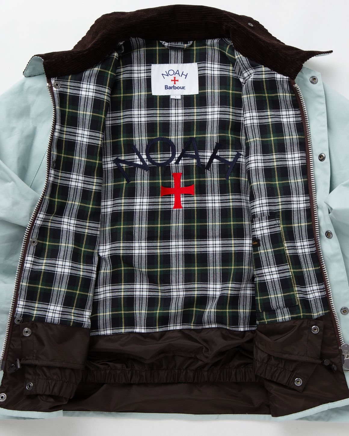 Barbour
ダークグレー ロングレインコート ToKiTo x Barbour 2013 Spring/Summer Collection | Hypebeast