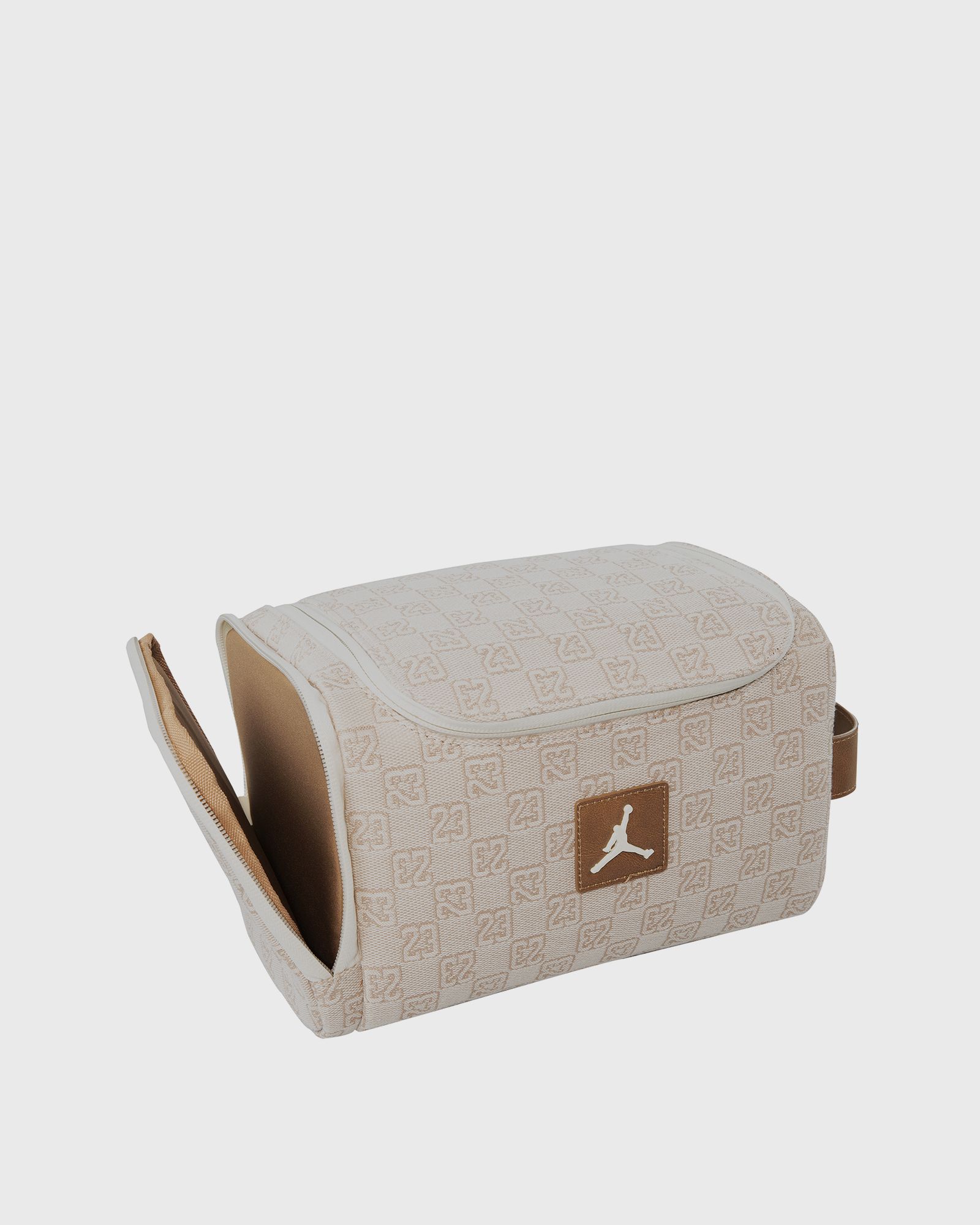 MONOGRAM DOPP KIT