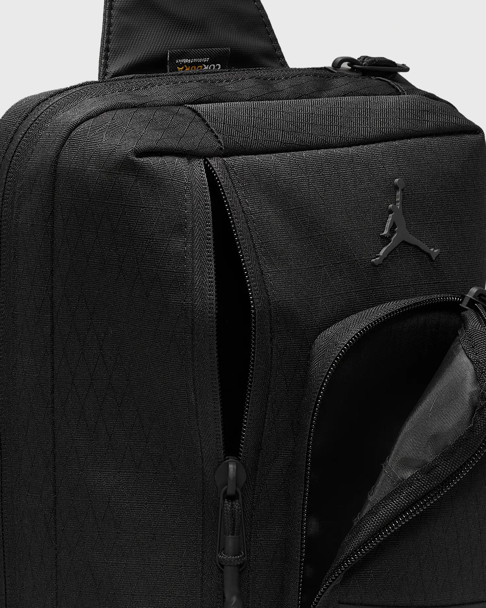 COLLECTORS CROSSBODY BAG