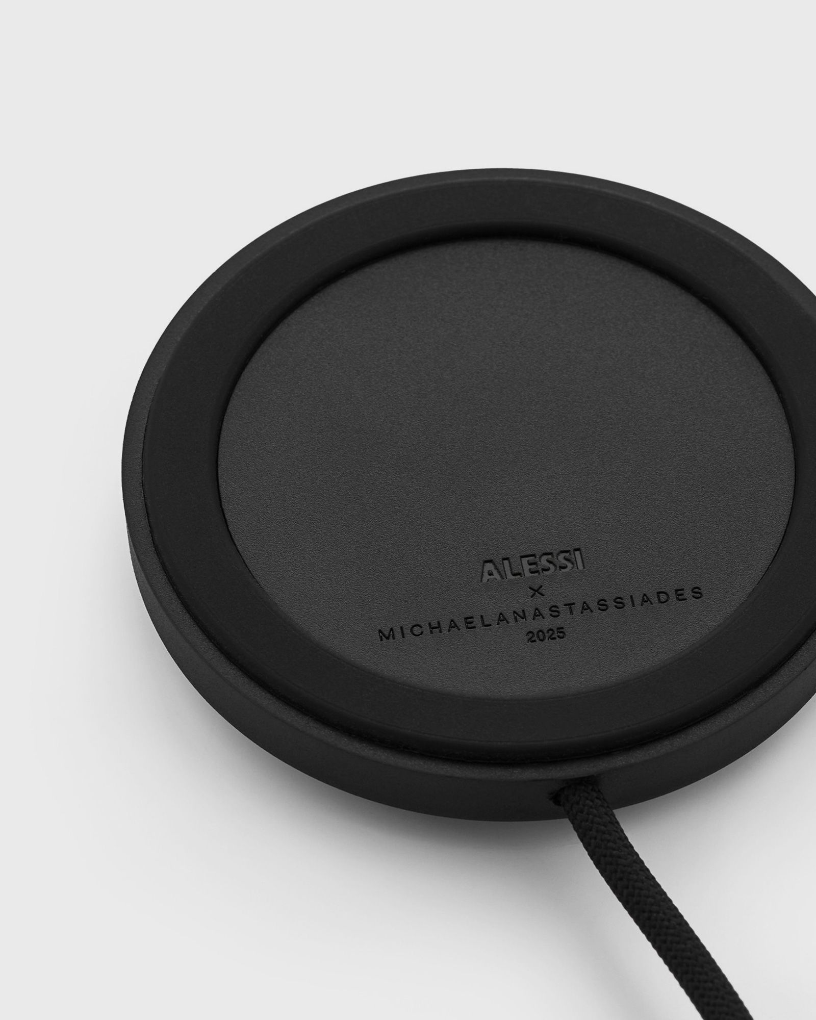 HALESIA TABLE LAMP - USB-C PLUG